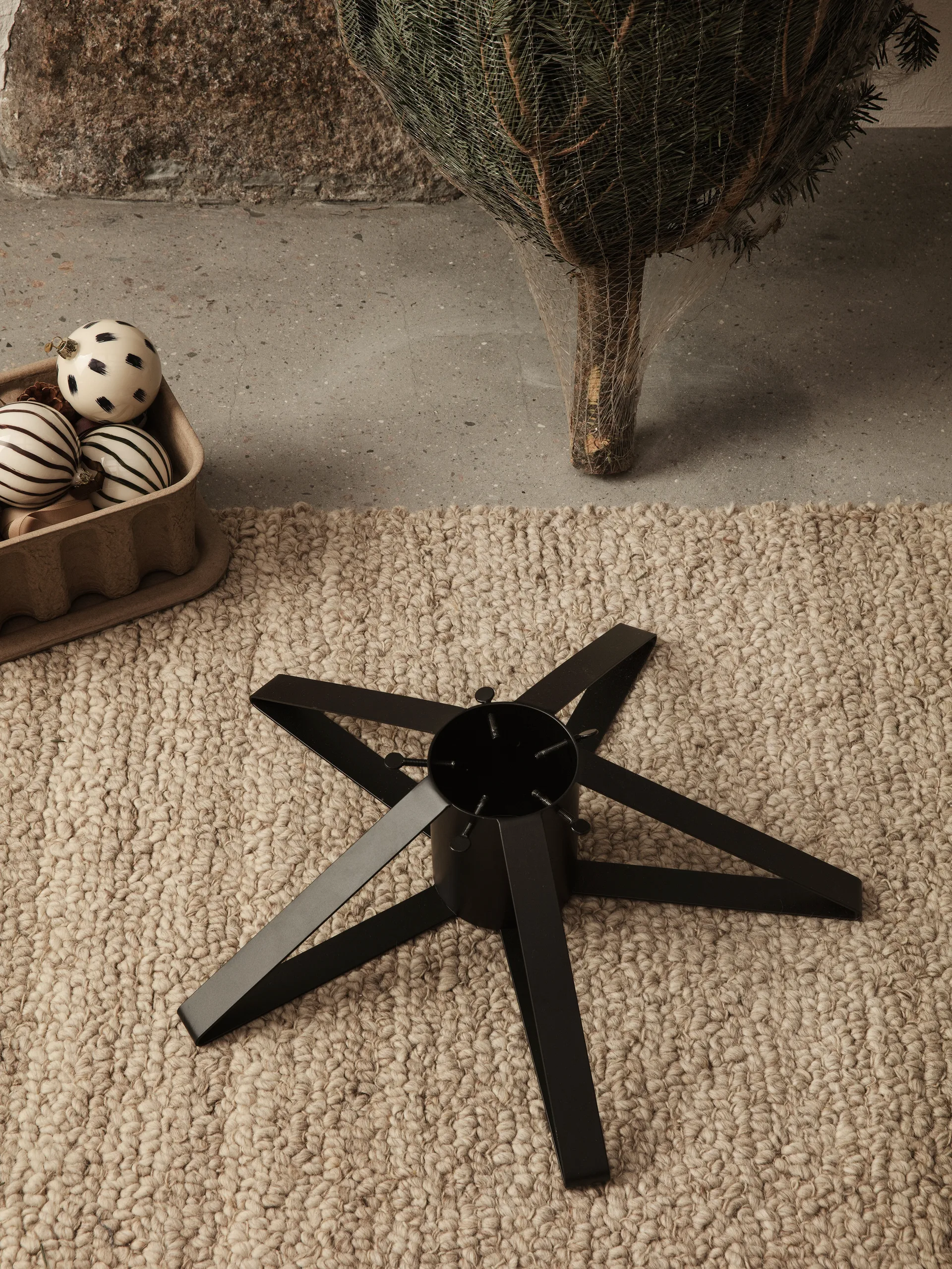 Ferm Living juletrefot, Svart Ferm Living