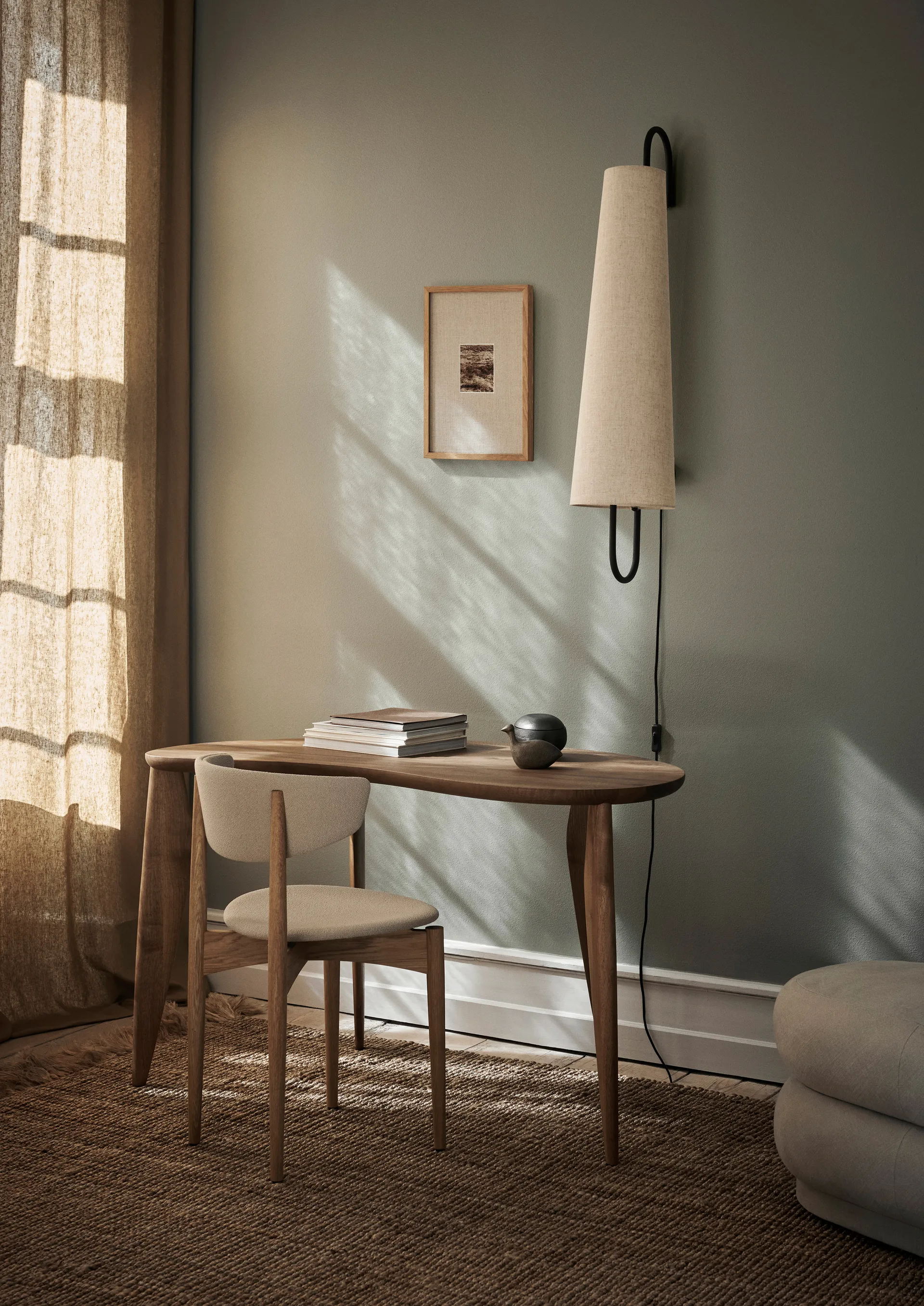 Feve skrivebord 60 x 117 cm, Walnut Ferm Living
