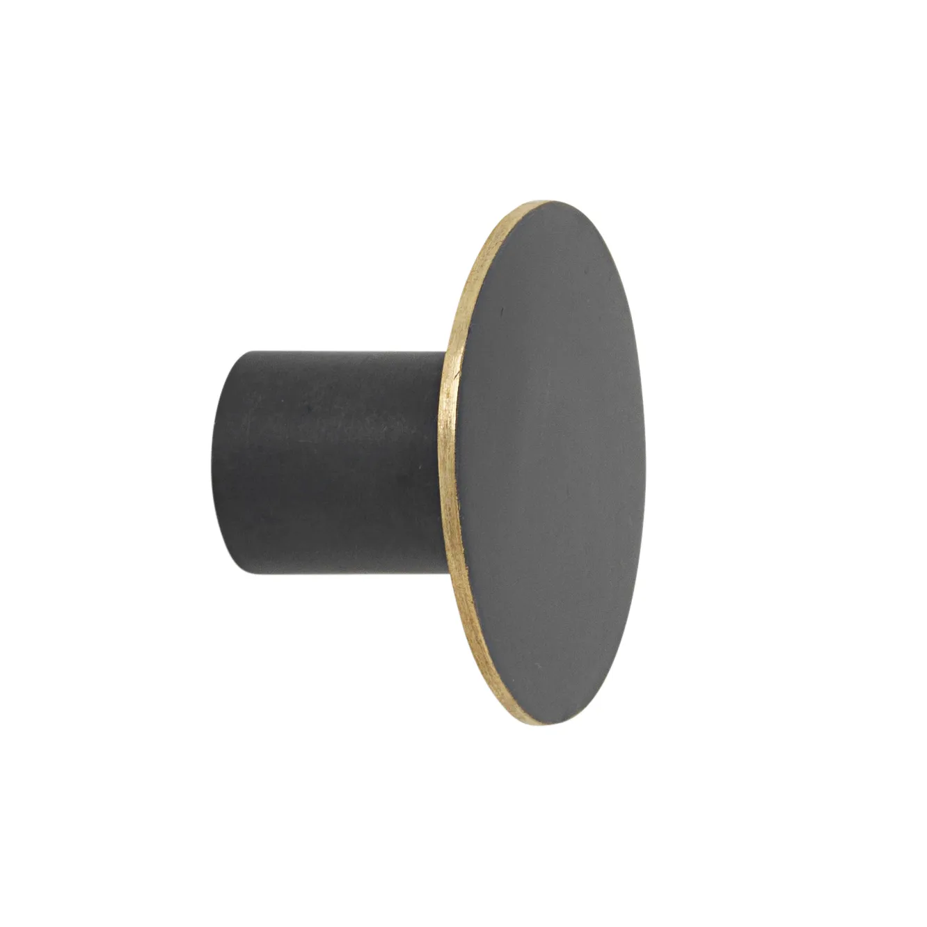 Flat Circle knagg svart-messing, Ø4 cm Ferm Living