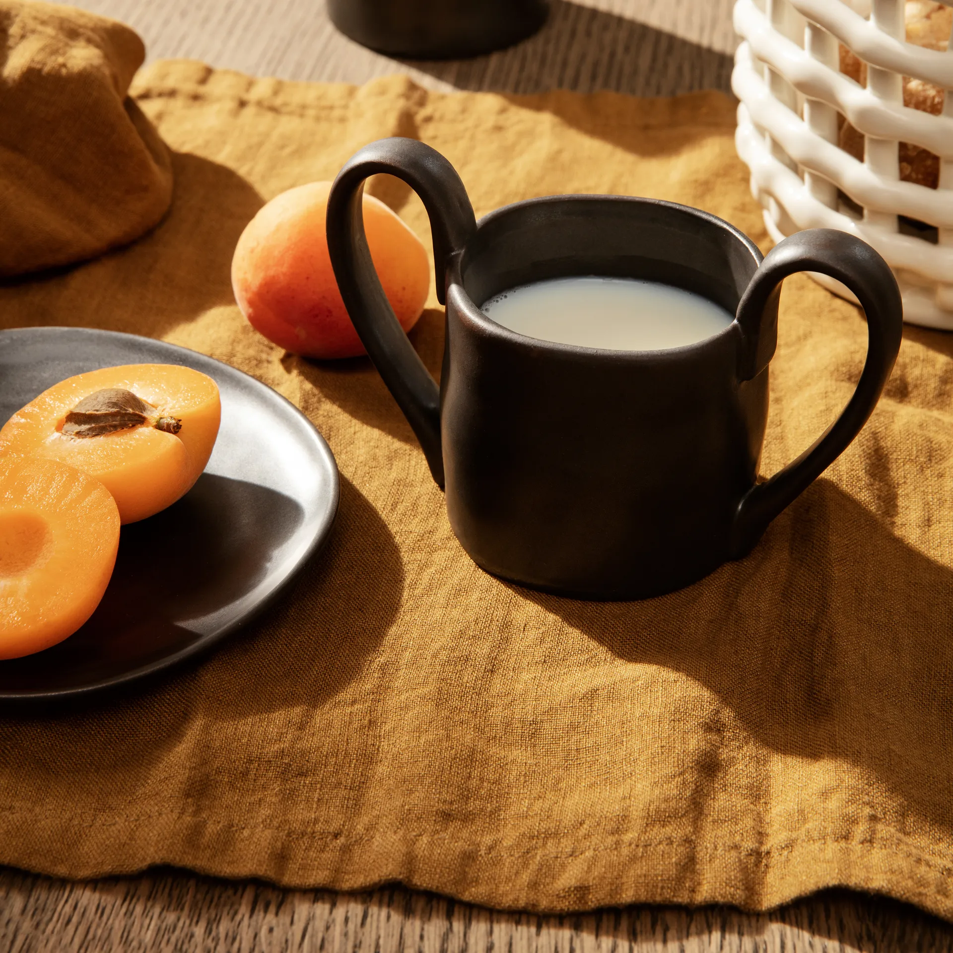 Flow tallerken 15 cm, Svart Ferm Living