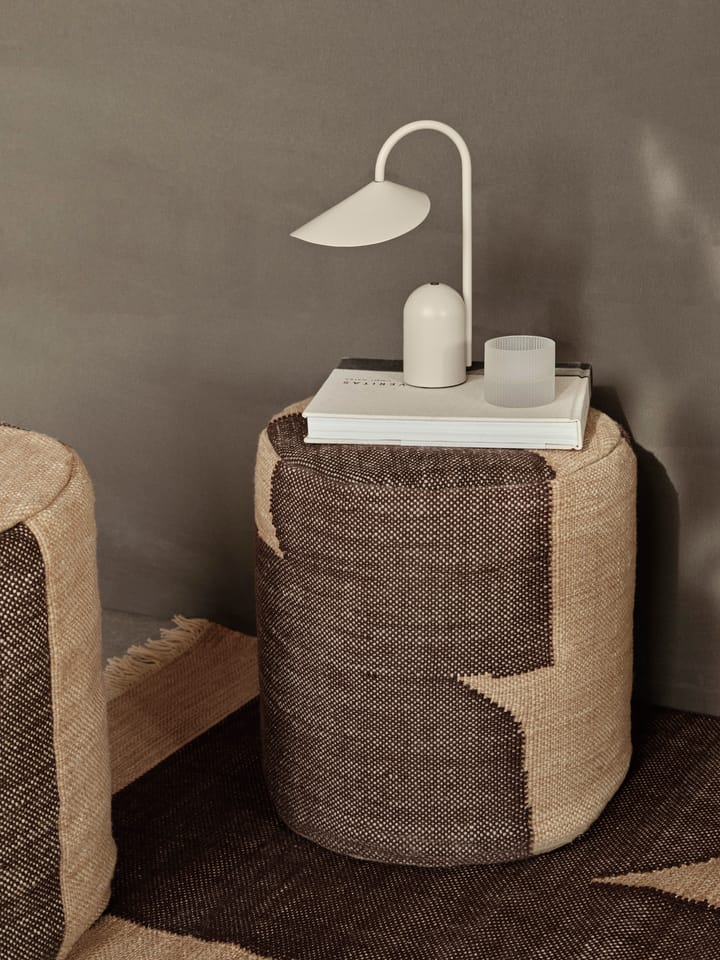 Forene cylinder pouf sittepuff Ø38x42 cm - Tan-Chocolate - ferm LIVING