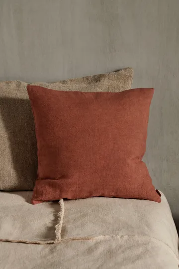 Heavy Lin pute 50 x 50 cm - Berry Red - Ferm Living