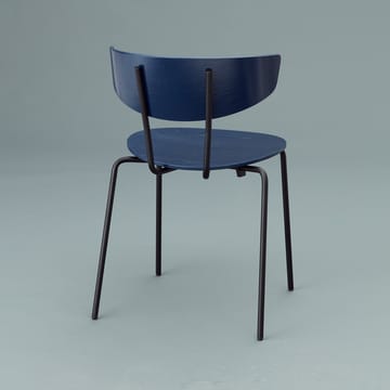 Herman stol - Walnut, sort stålstativ - Ferm Living