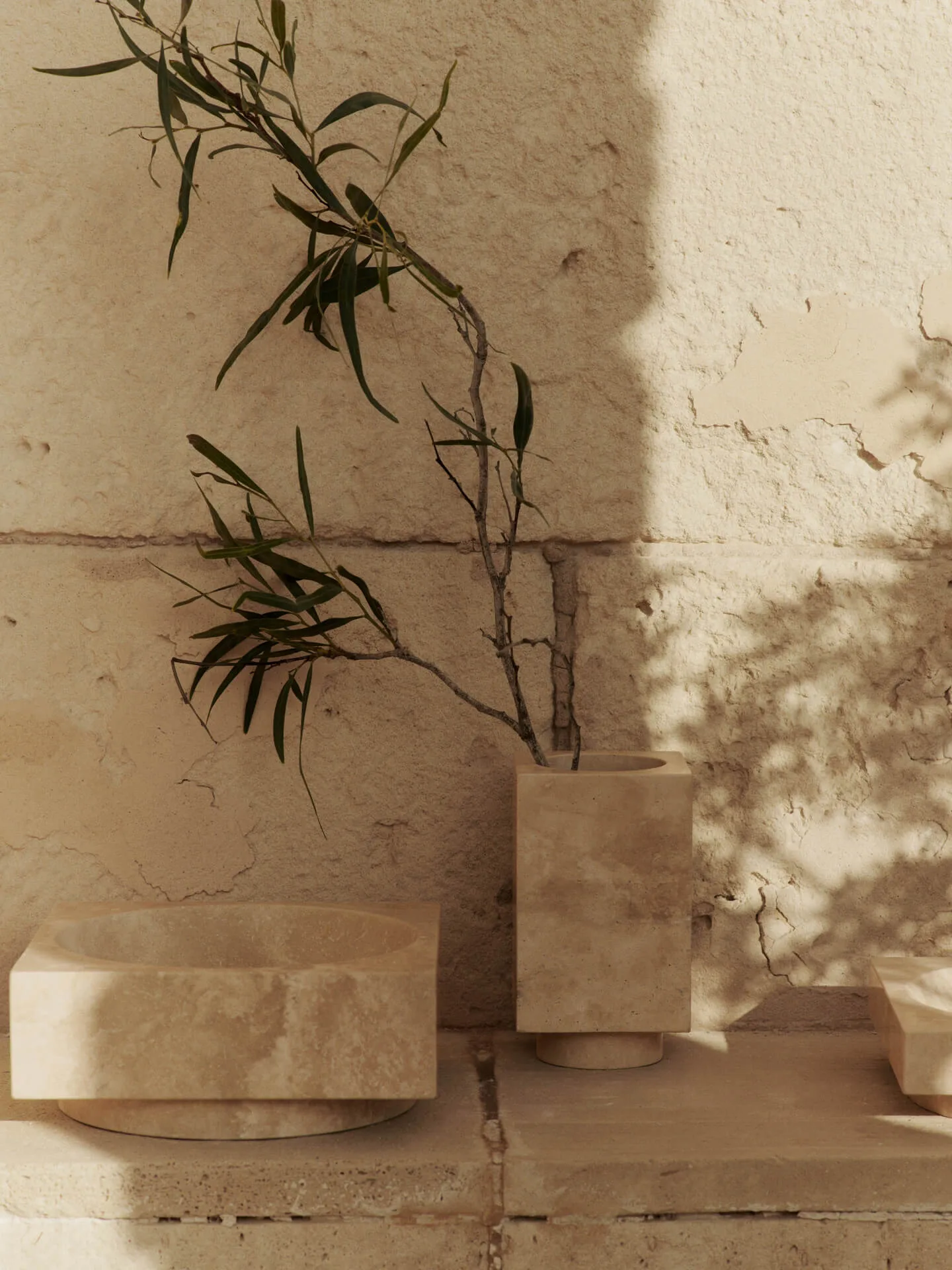 Hew dekorasjonsskål høy, Travertine Ferm Living