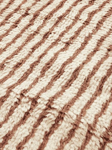 Kami teppe - Off white-red brown, 120x180 cm - Ferm Living