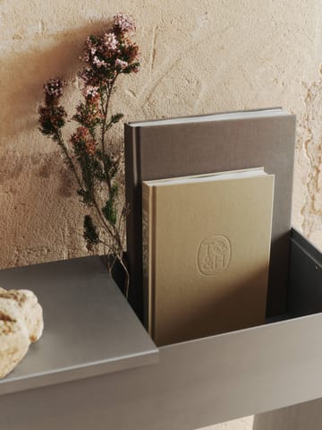 Lager brett stor til plantbox 26x26 cm - Aluminium - Ferm Living