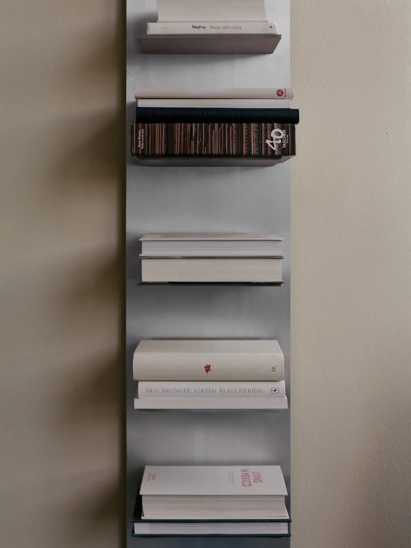 Lager vegghylle tall, Aluminium Ferm Living