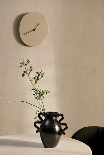 Melt veggklokke 28 x 33 cm - Cashmere - Ferm Living