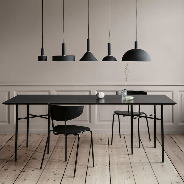 Mingle spisebord - Oak dark stained, 210 cm, vinkelben mørk eik - ferm LIVING