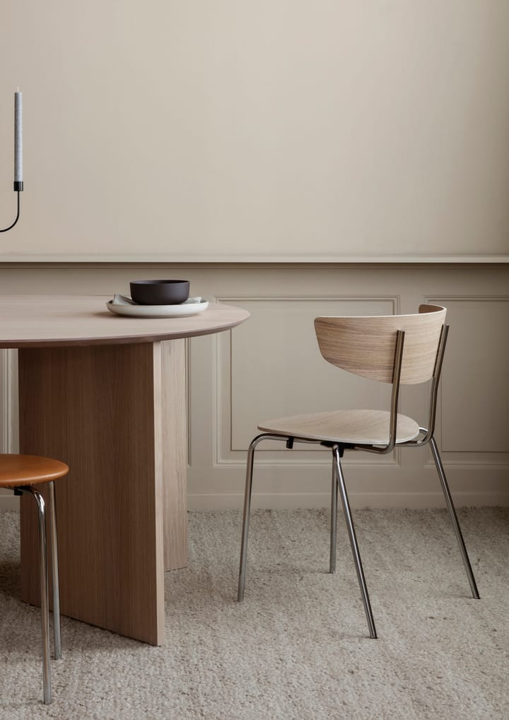 Mingle spisebord ovalt, Oak natural veneer, vinkelben eik Ferm Living