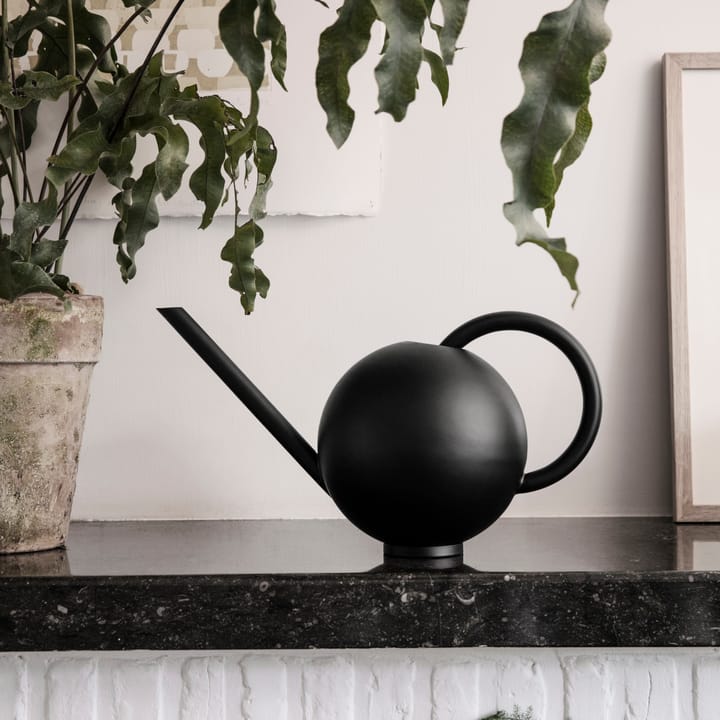Orb vannkanne, Svart Ferm Living