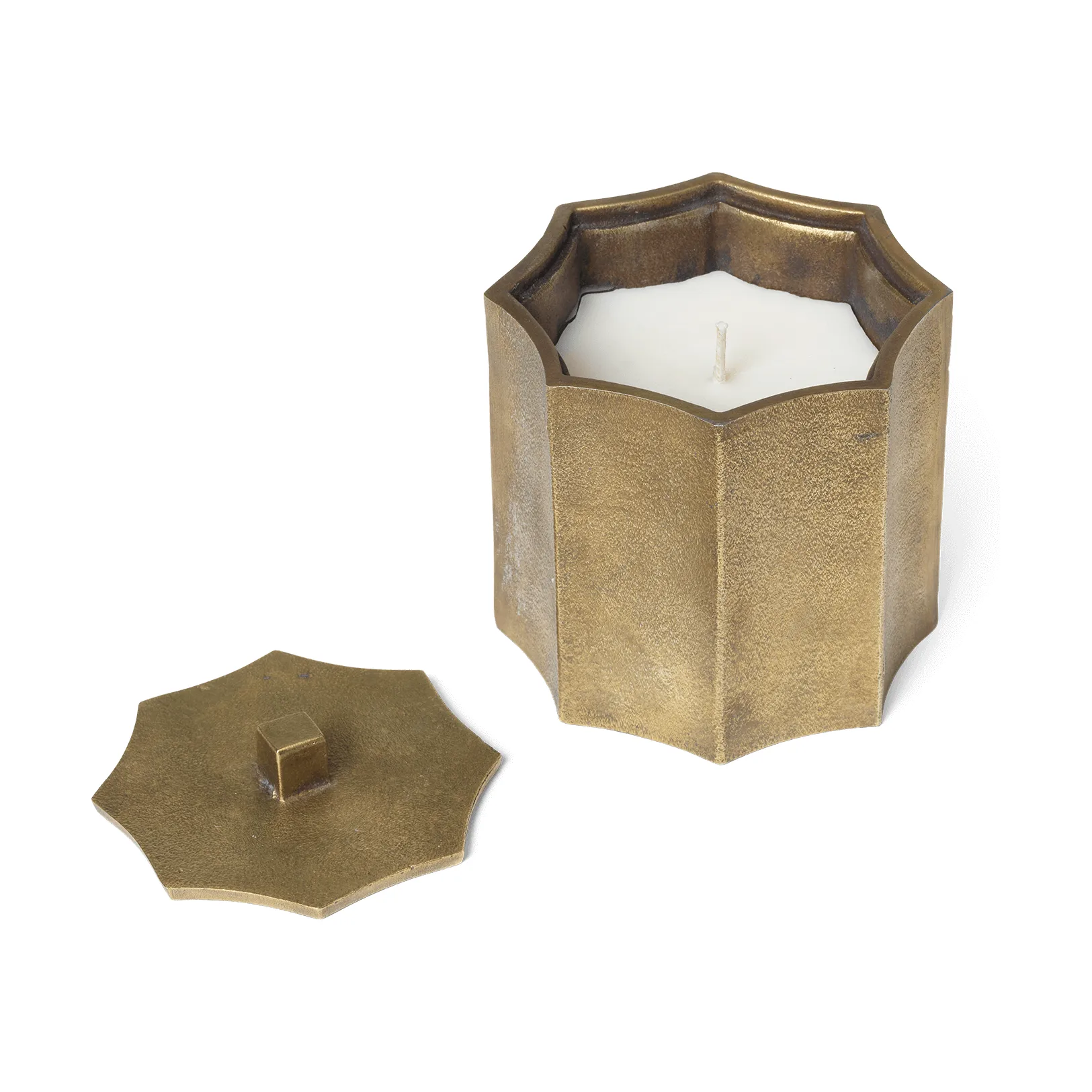 Otte duftlys 36 h, Brass finish Ferm Living