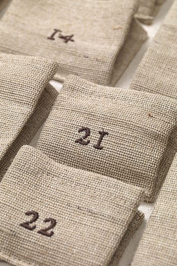 Pine julekalender - Mini 50 x 69 cm - Ferm Living