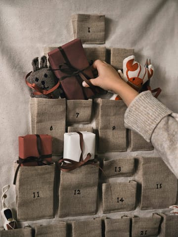 Pine julekalender - Mini 50 x 69 cm - Ferm Living