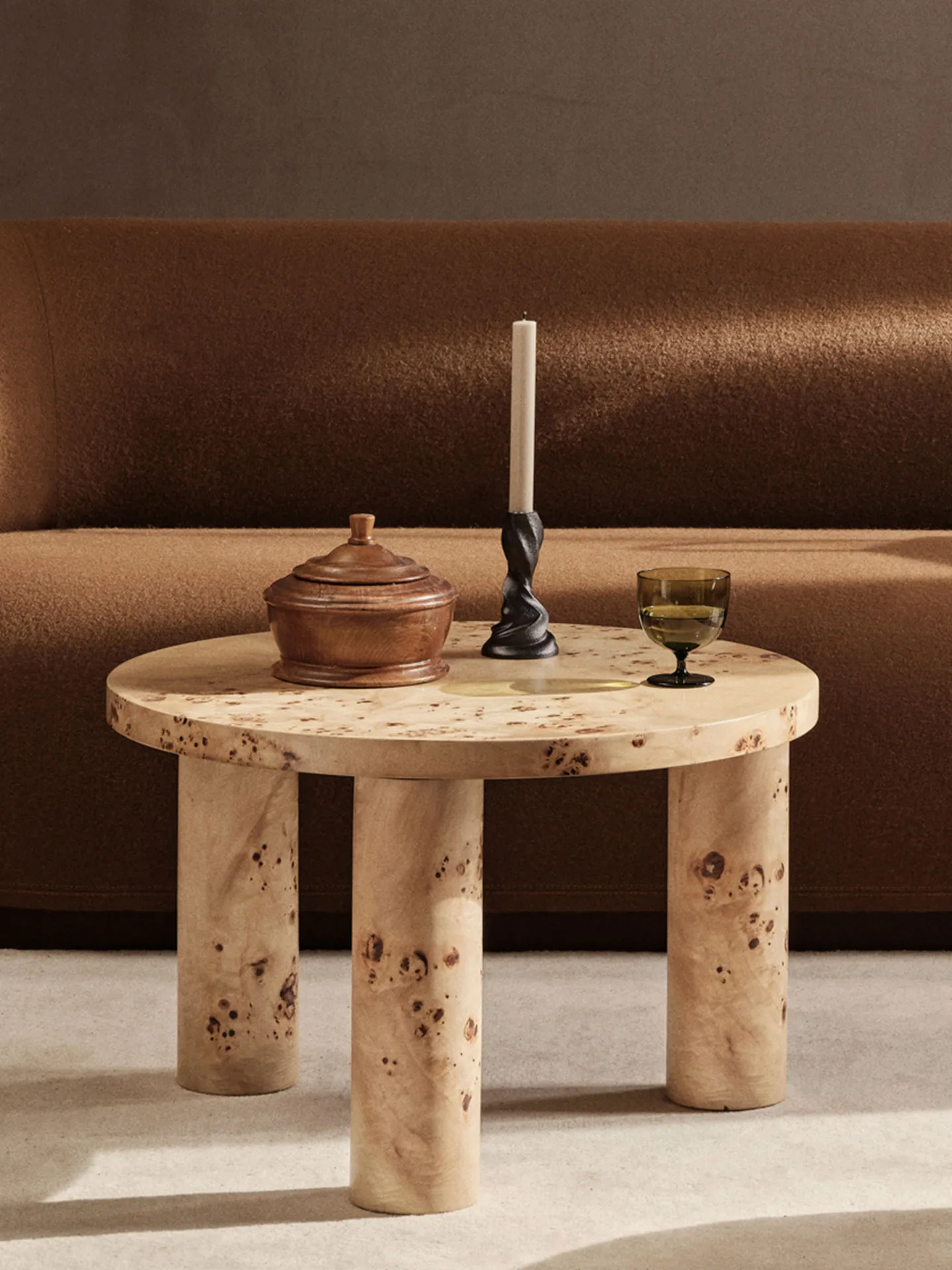Post salongbord small Ø 65 cm, Burl veneer Ferm Living