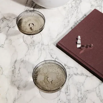 Ripple champagneglass 2-pakning - Smoked grey - Ferm Living