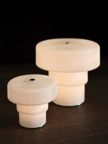 Ripple portable bordlampe - White, 16,5 cm - Ferm Living