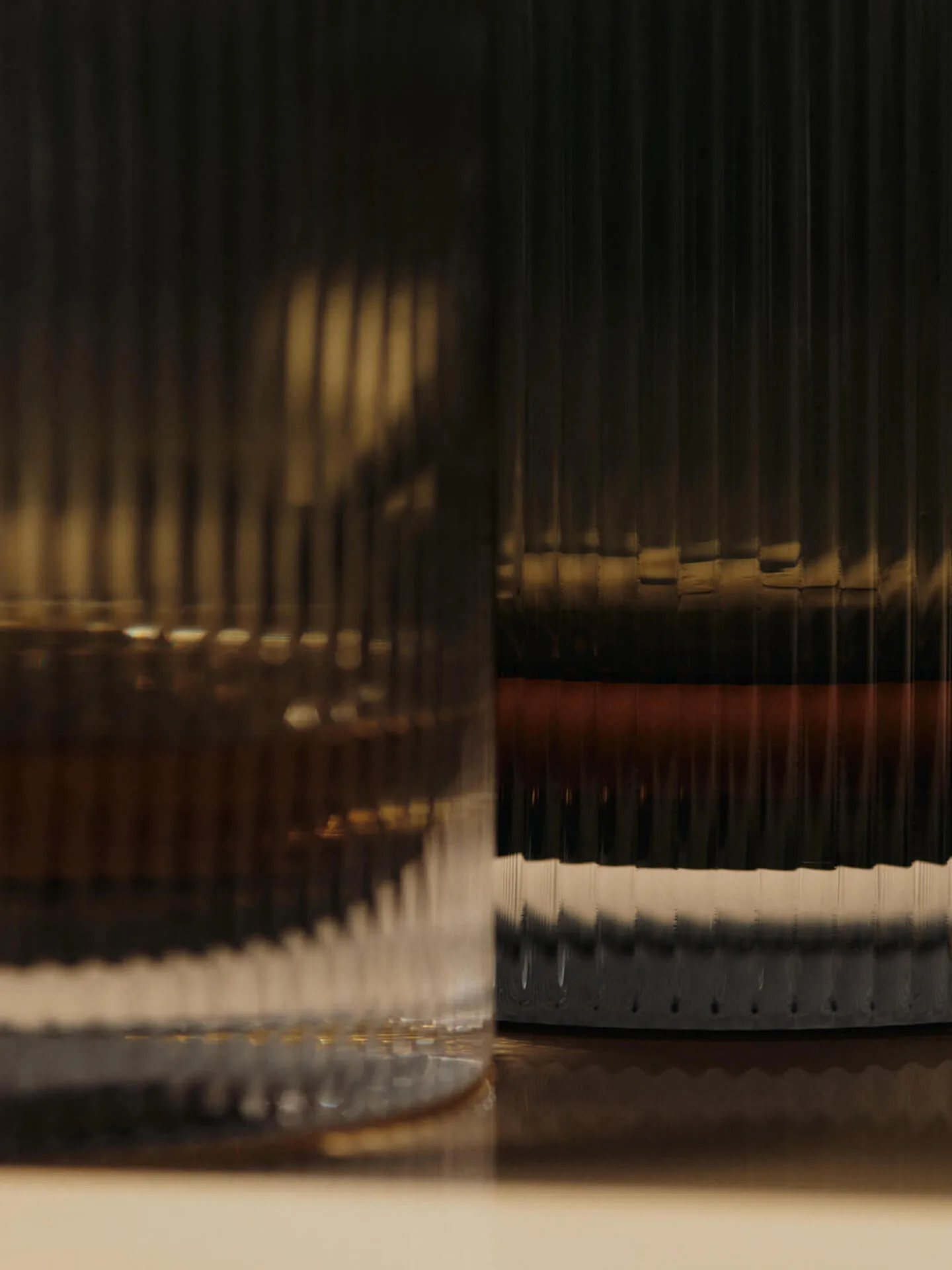 Ripple tumbler glass 25 cl 2-pakning, Smoked Grey Ferm Living