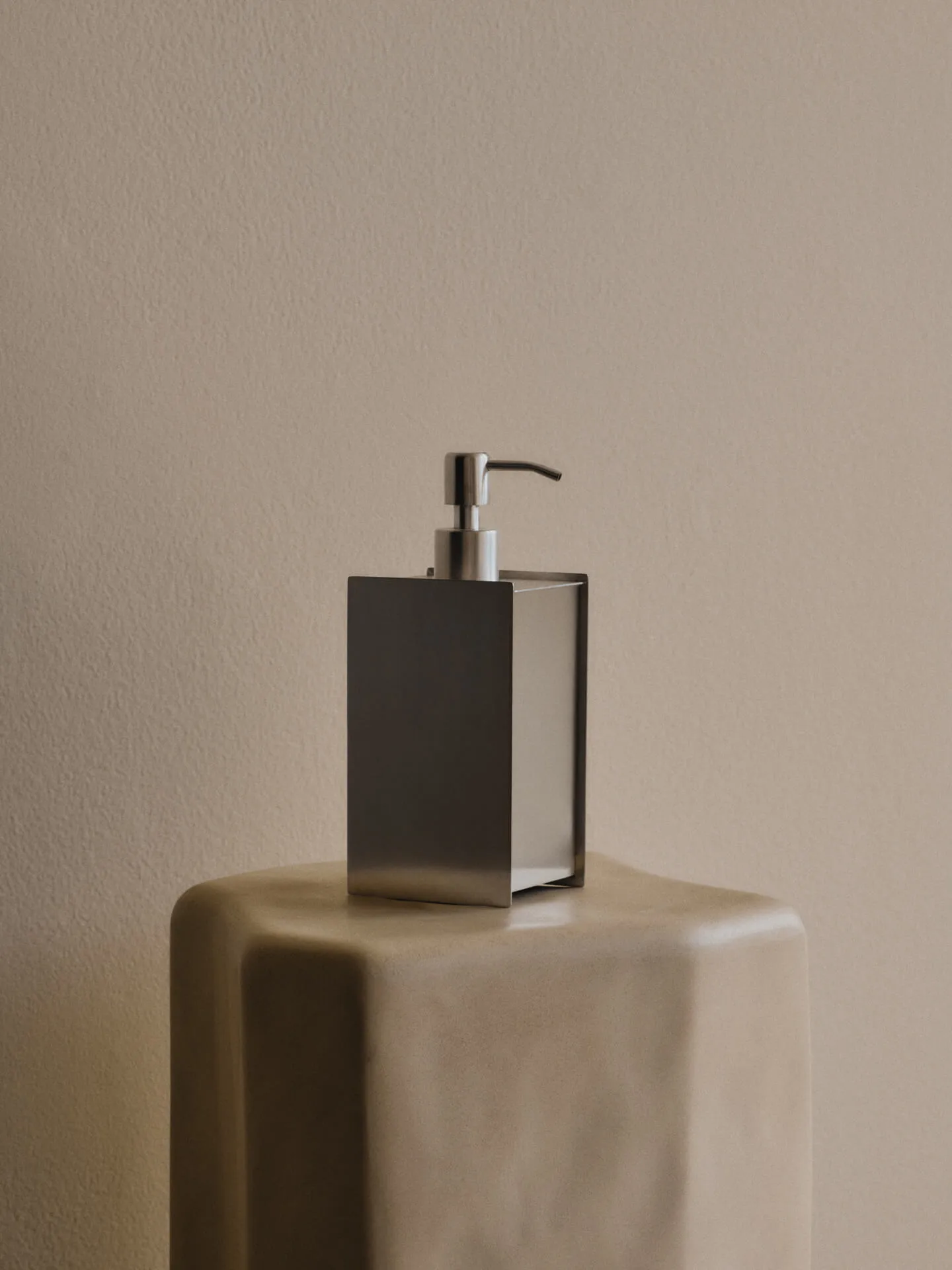 Sama såpepumpe, Brushed stainless steel Ferm Living