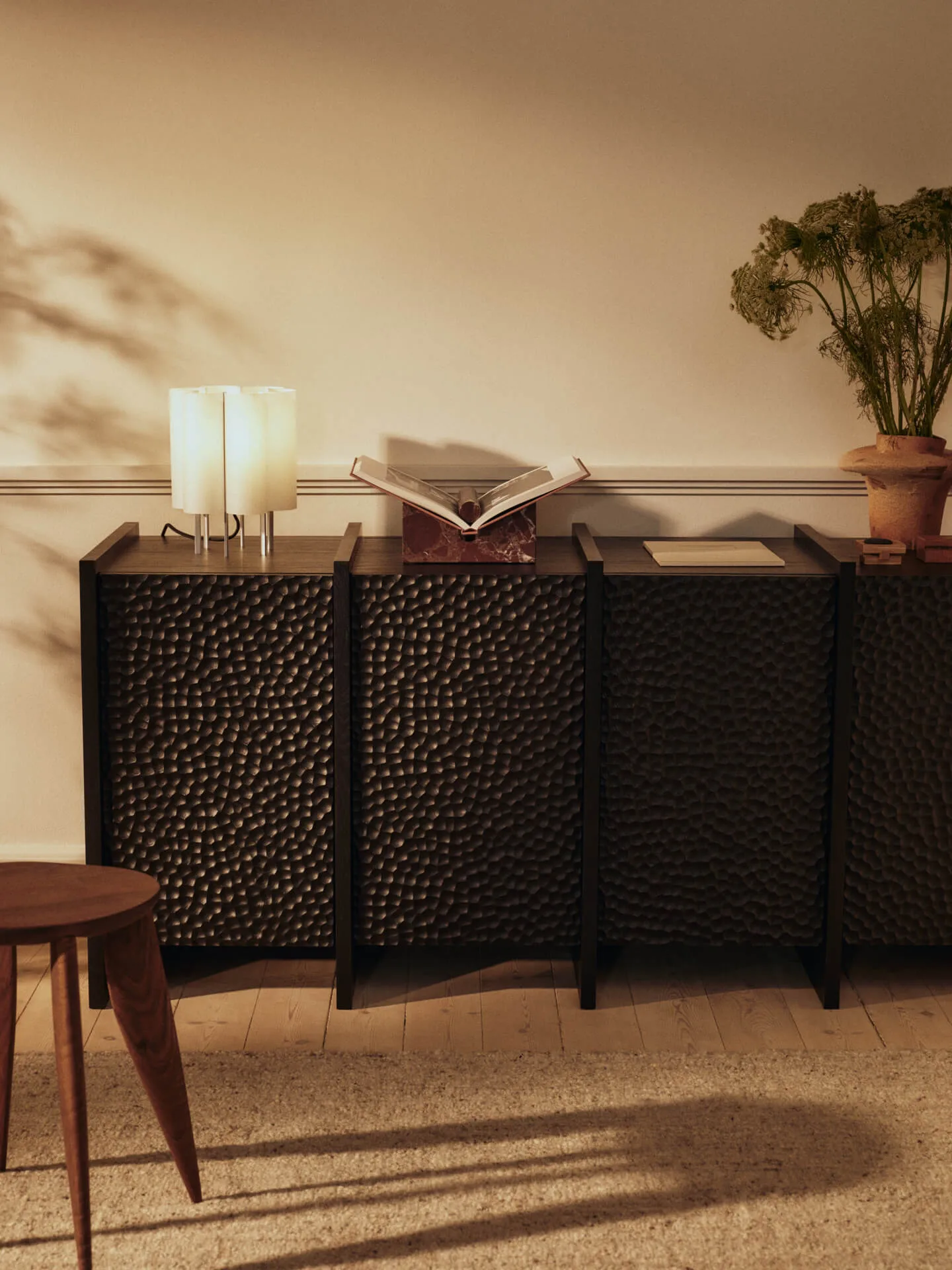 Scarni skjenk, Mørkbeiset ask, 163x50x74 cm Ferm Living