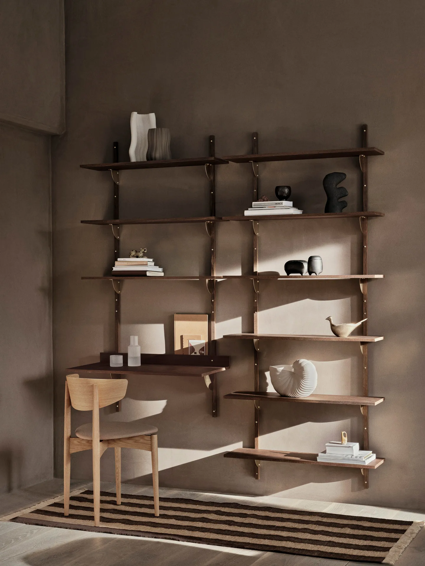 Sector hylle triple wide, Smoked Oak, brass Ferm Living