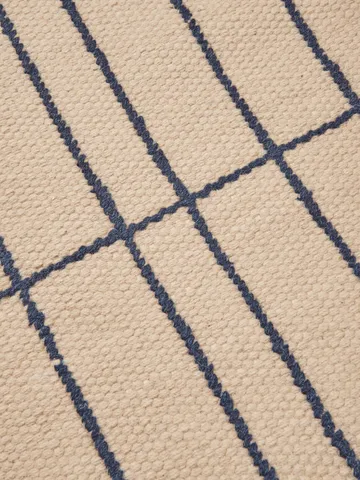 Sen gulvteppe - Parchment-indigo, 140x200 cm - Ferm Living