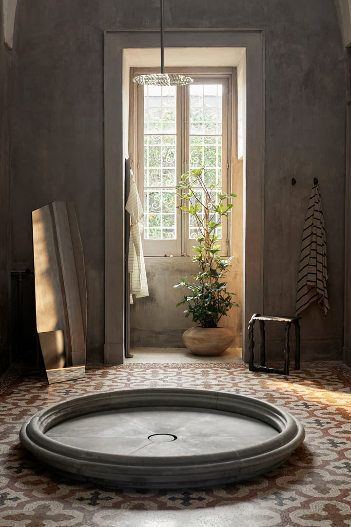 Shard golvspeil 57,8 x 165 cm, Black Ferm Living