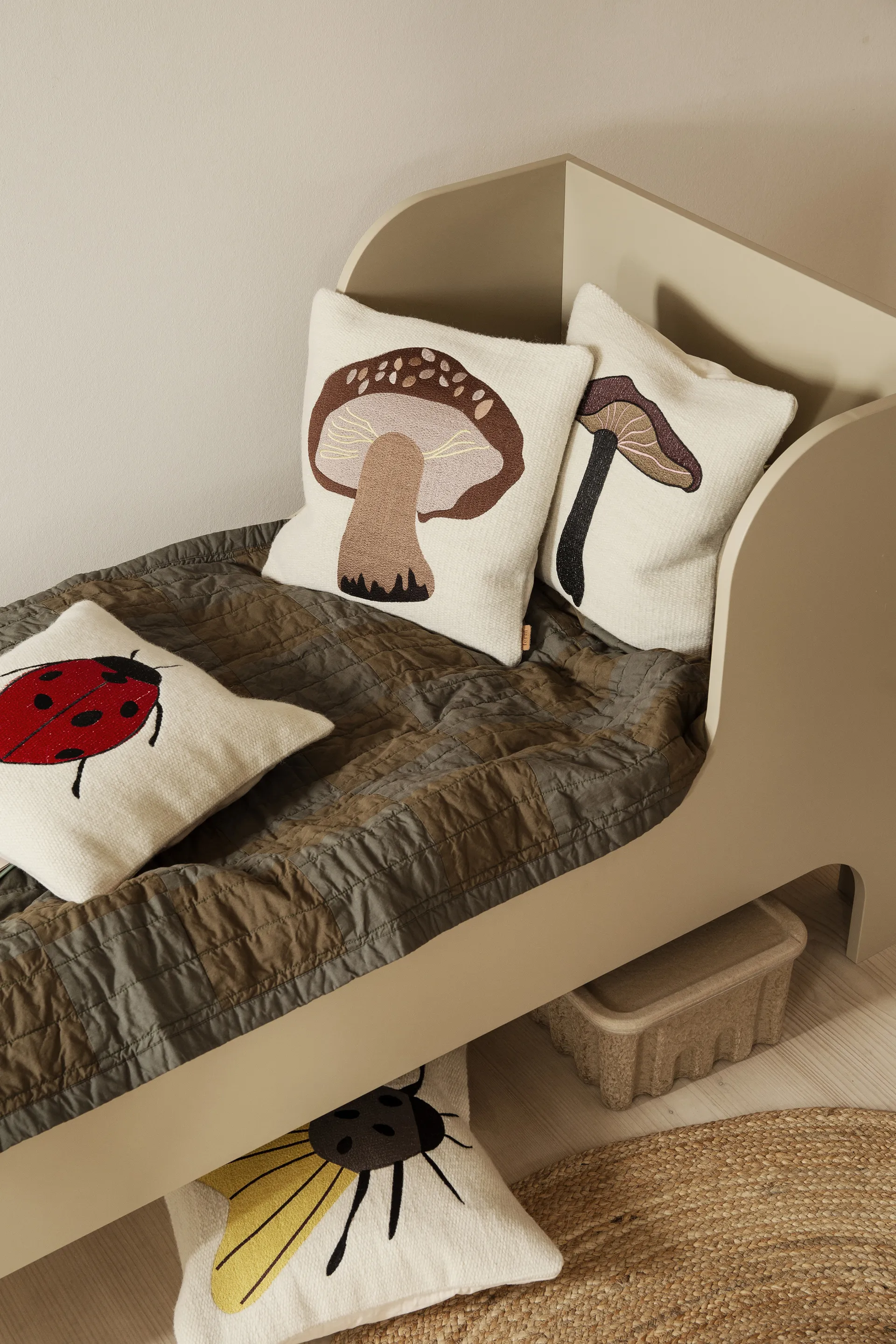 Sill juniorseng 166 x 80 cm, Cashmere Ferm Living