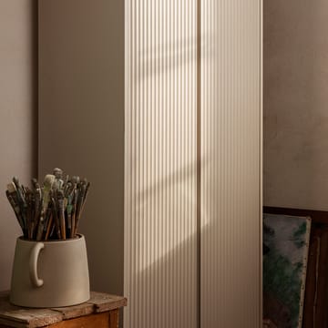Sill Tall skap - cashmere - Ferm Living