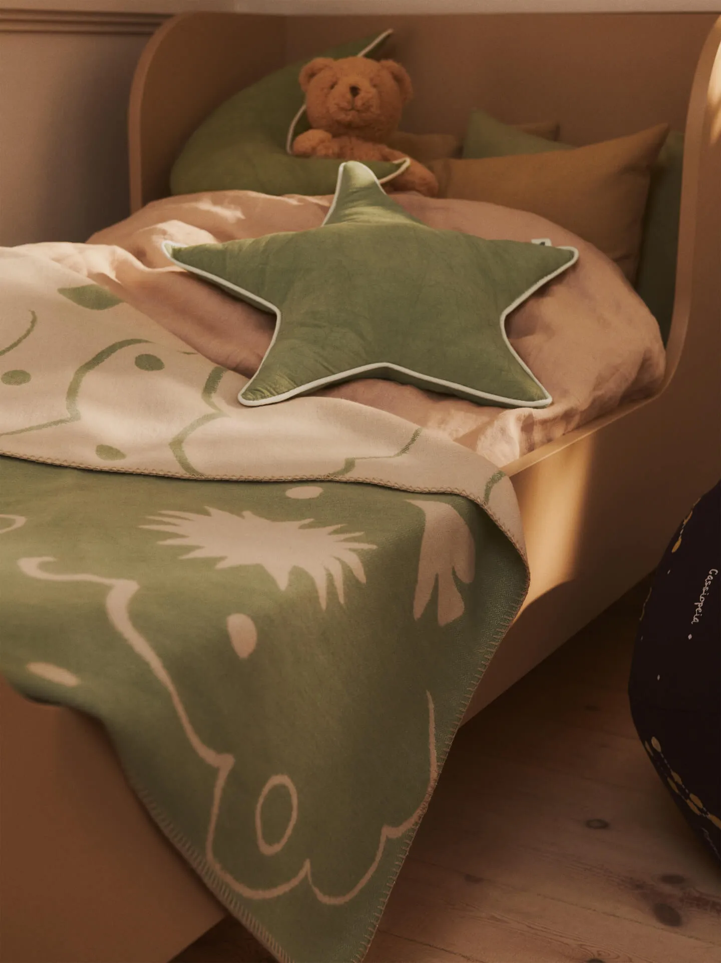 Skye teppe, Tea green-parchment, 80x120 cm Ferm Living