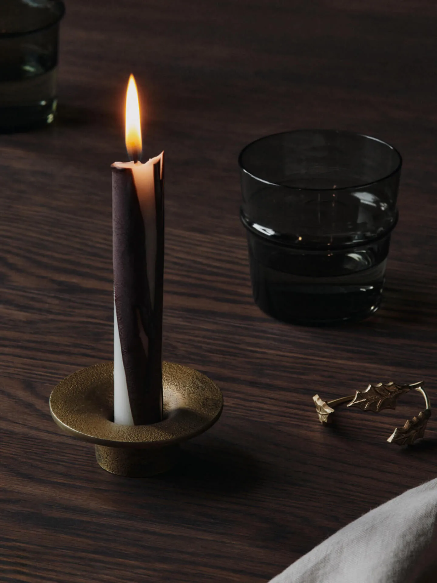 Soothe lysestake Ø8 cm, Brass Finish Ferm Living