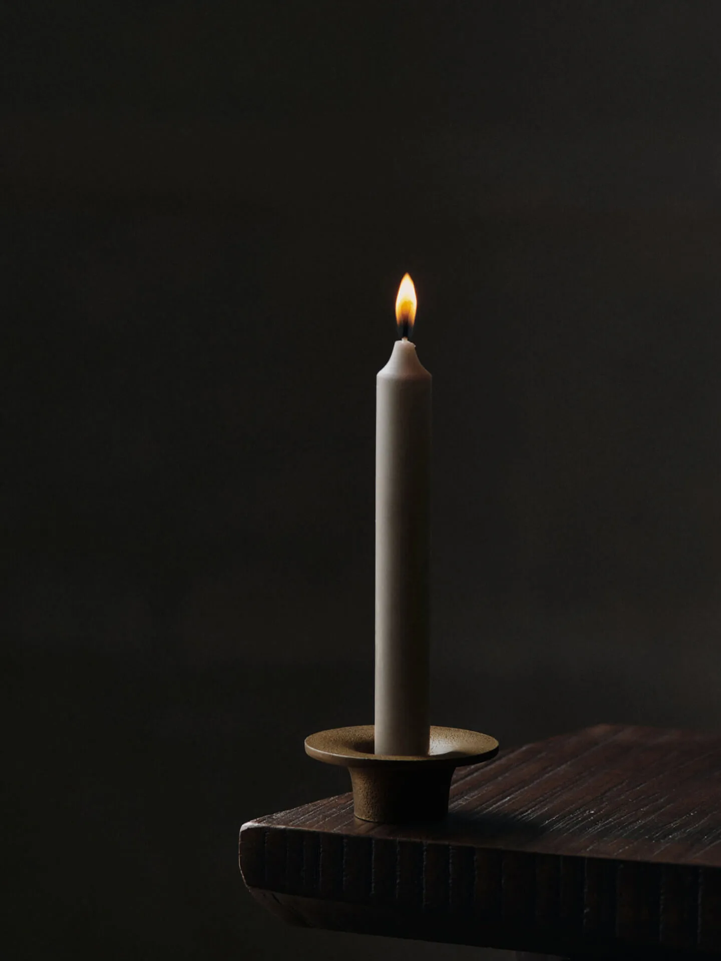 Soothe lysestake Ø8 cm, Brass Finish Ferm Living