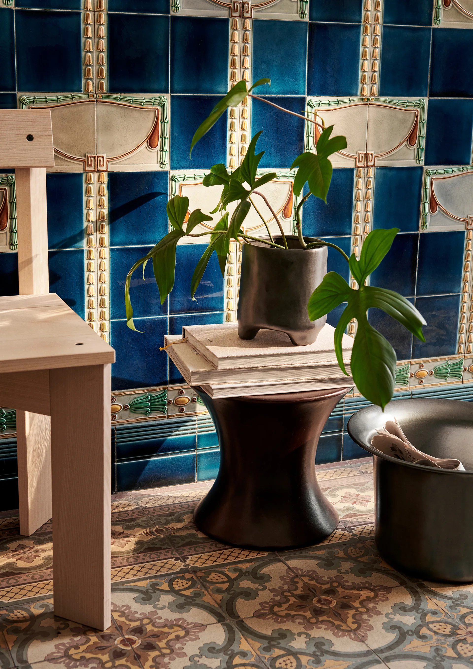 Spun alu kurv lav Ø 37 cm, Blackened Aluminium Ferm Living