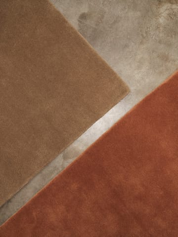 Stille tuftet teppe - Red brown, 160x250 cm - Ferm Living