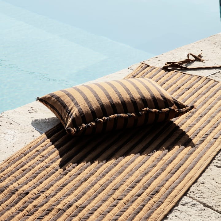 True pute 40x60 cm, Sugar-kelp black Ferm Living