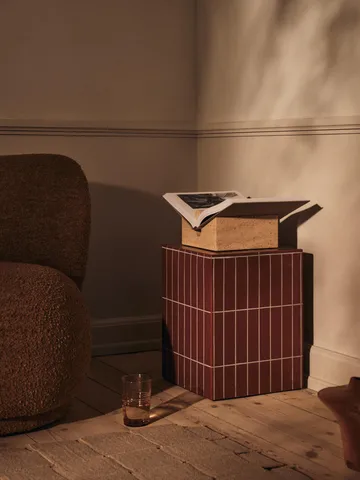 Tvara bokstativ - Travertine, 22x22 cm - Ferm Living