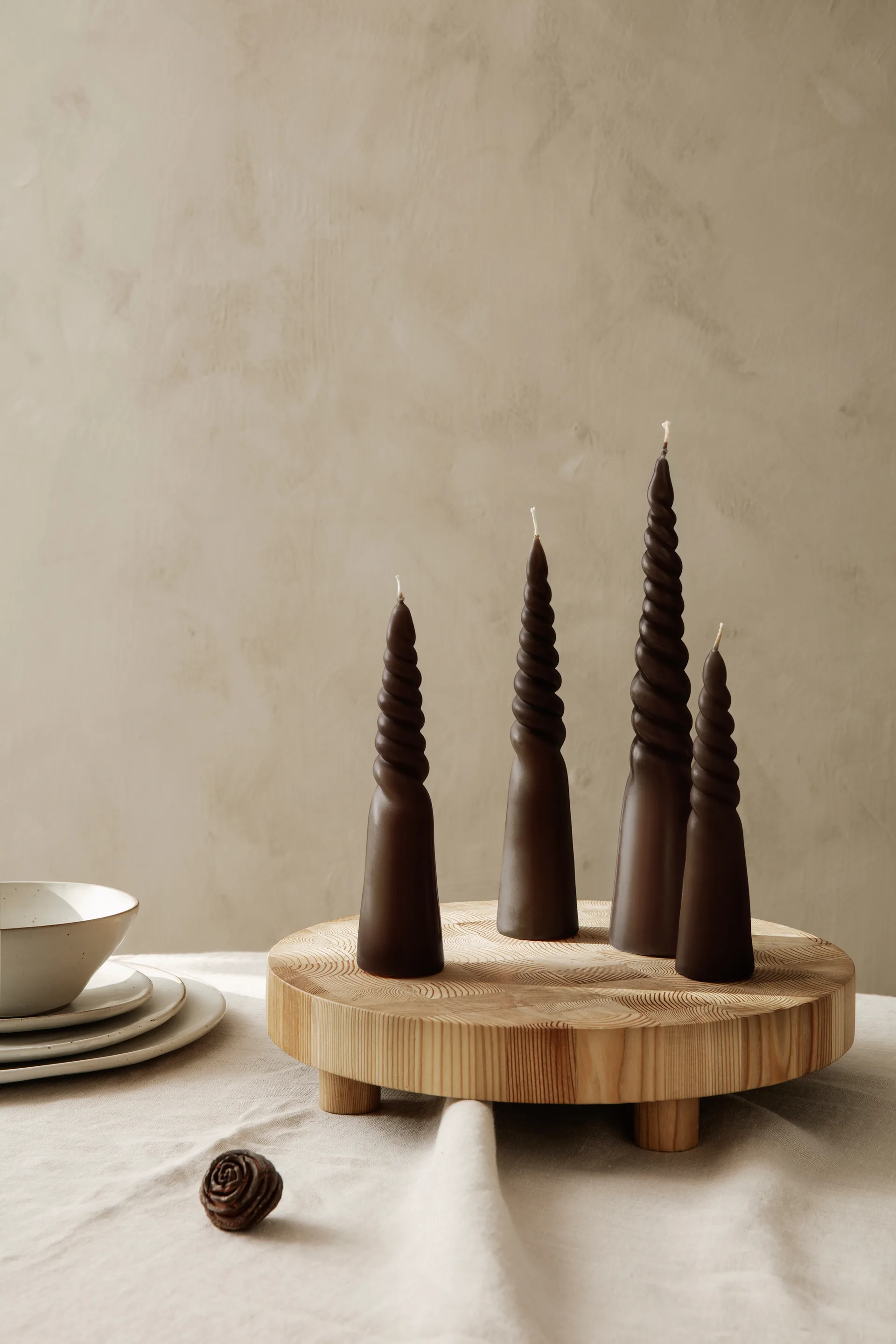 Twisted candles vridde lys 4-pakning, Brown Ferm Living