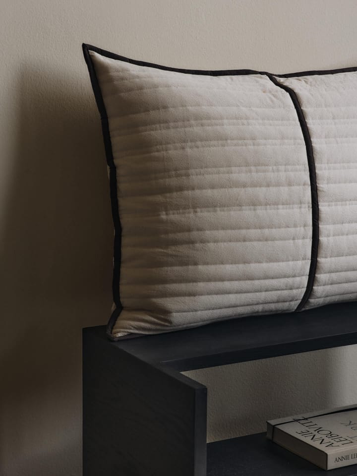 Vari quiltet pute 60x80 cm, Natural-dark chocolate Ferm Living