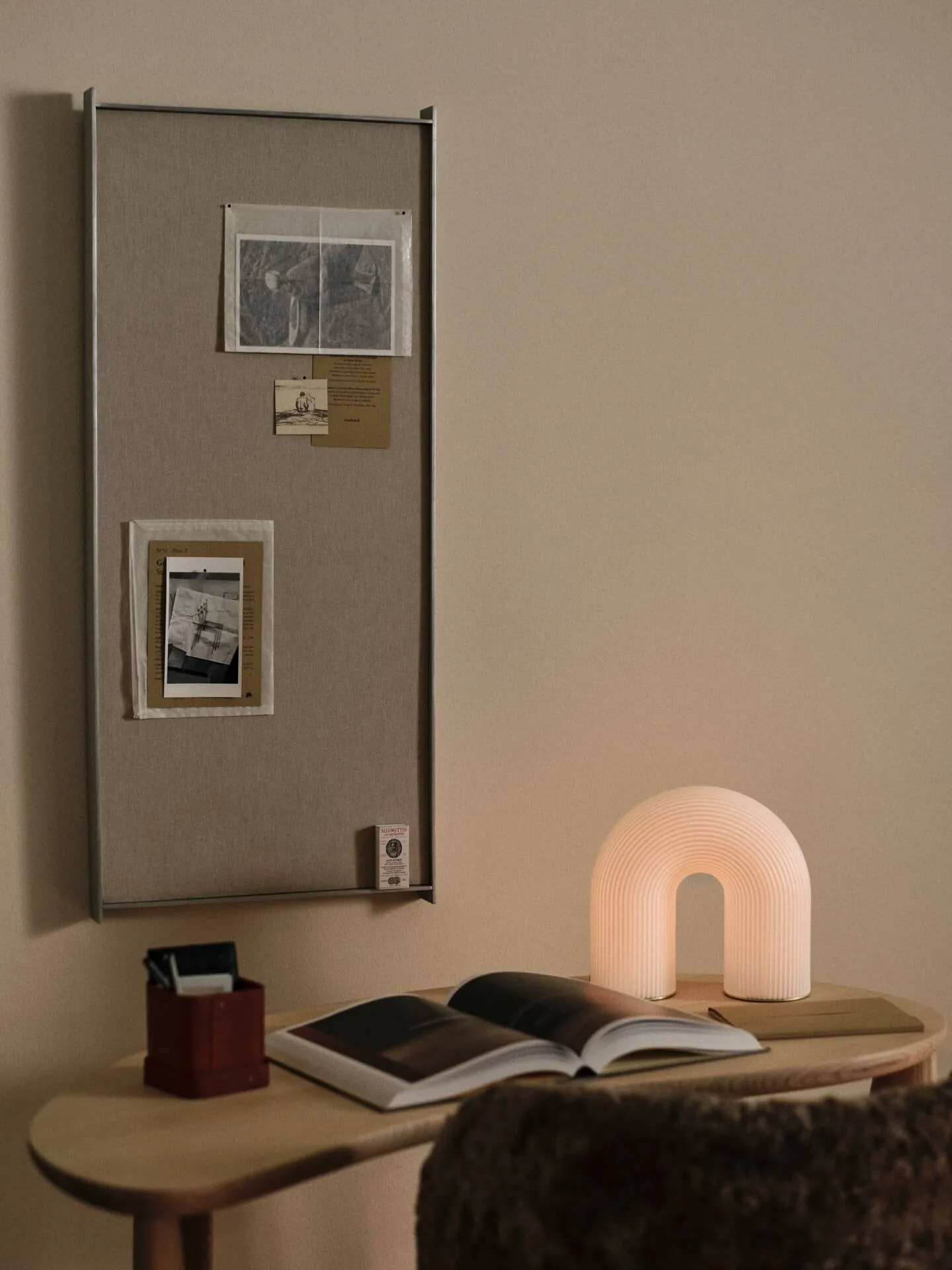 Vuelta outdoor portable bordlampe, White, 25 cm Ferm Living