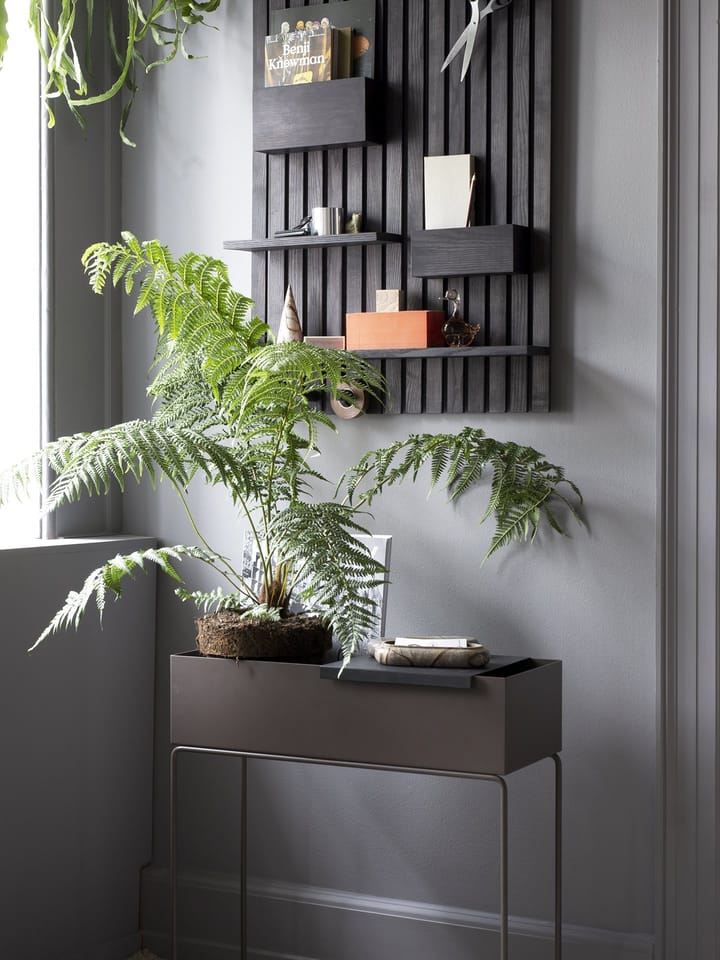 Wooden multi shelf hylle, Mørkbeiset ask  Ferm Living