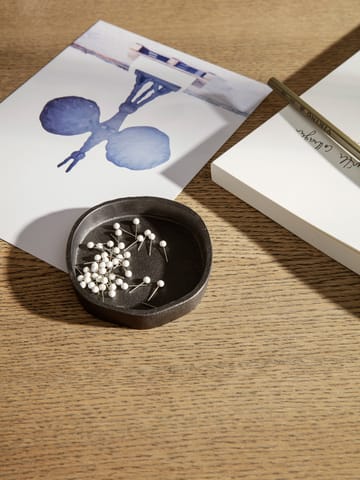 Yama brett rund 8,3 x 8,9 cm - Sotet aluminium - Ferm Living