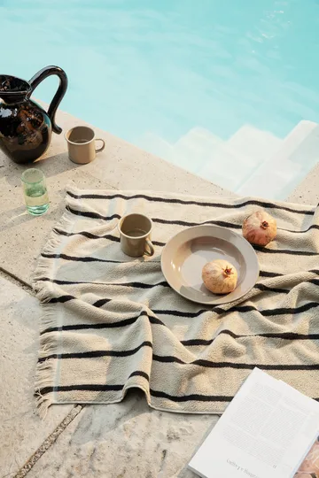 Yard Picnic piknikservise 8 deler - Cashmere - Ferm Living