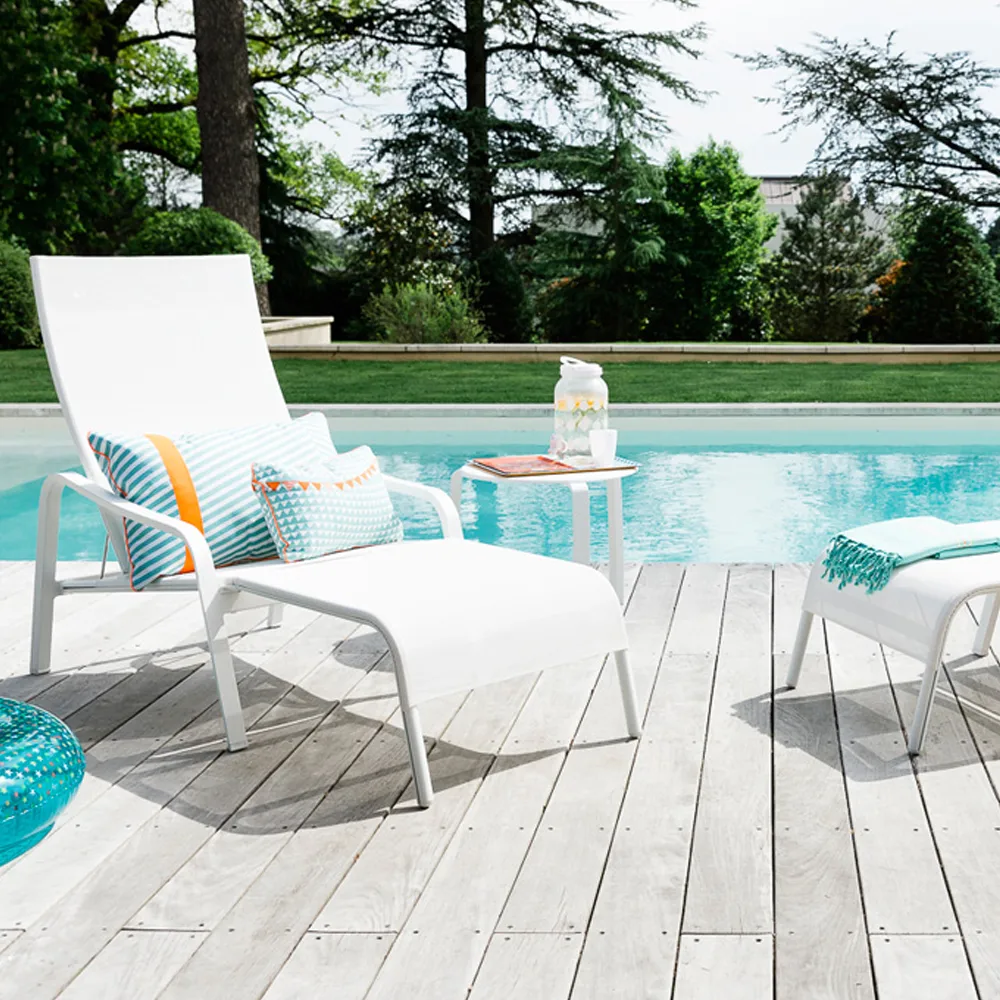 Alize bord, lavt Ø48 cm, Chili Fermob