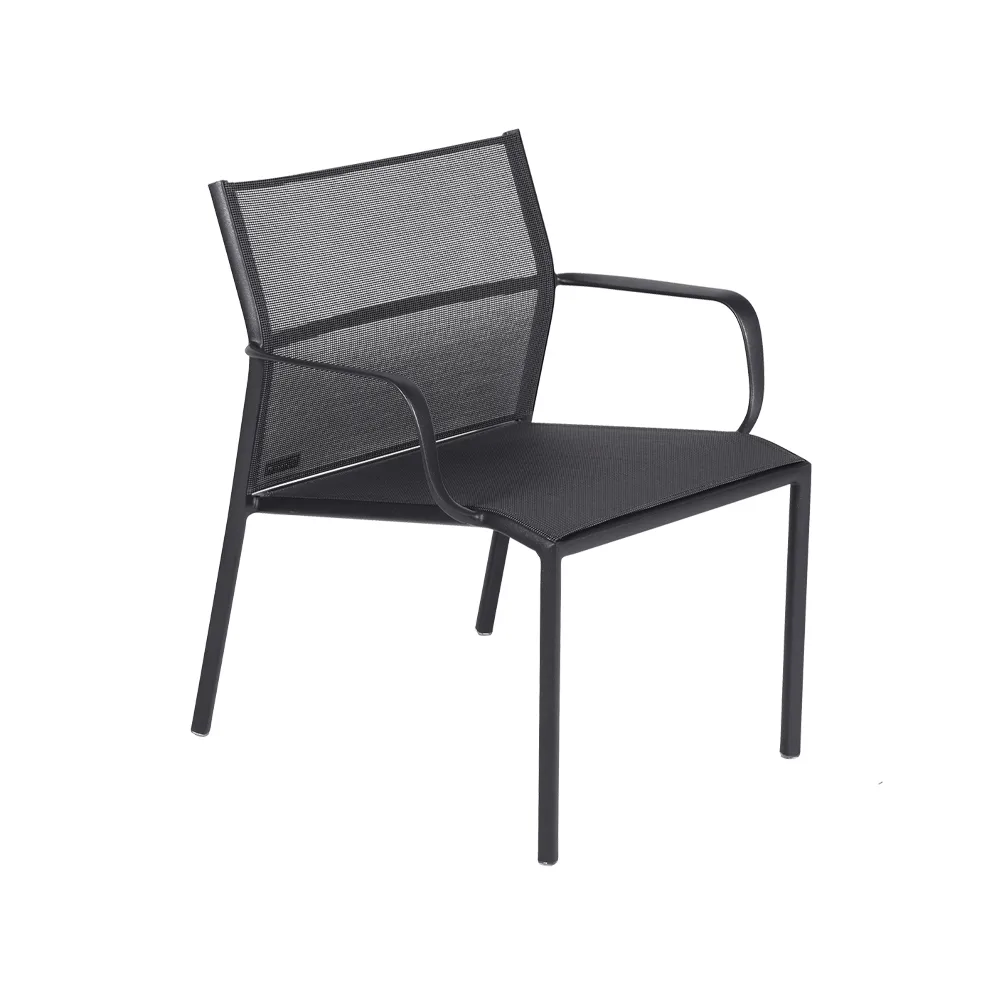 Cadiz stol med armlener, lav, Anthracite (grå) Fermob