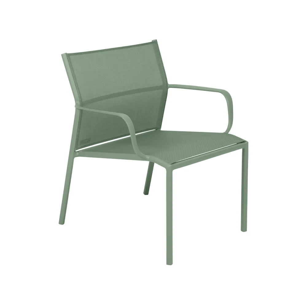 Cadiz stol med armlener, lav, Cactus Fermob