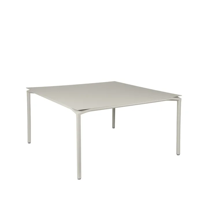 Calvi bord, kvadratisk 140x140 cm - Clay grey (grå) - Fermob