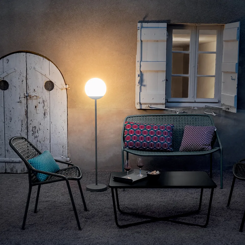 Croisette stol med armlener, Liquorice (svart) Fermob