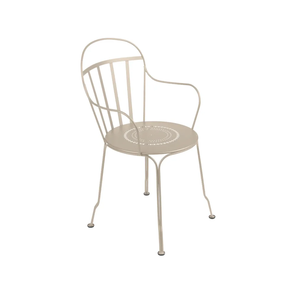 Louvre stol med armlener, Nutmeg Fermob