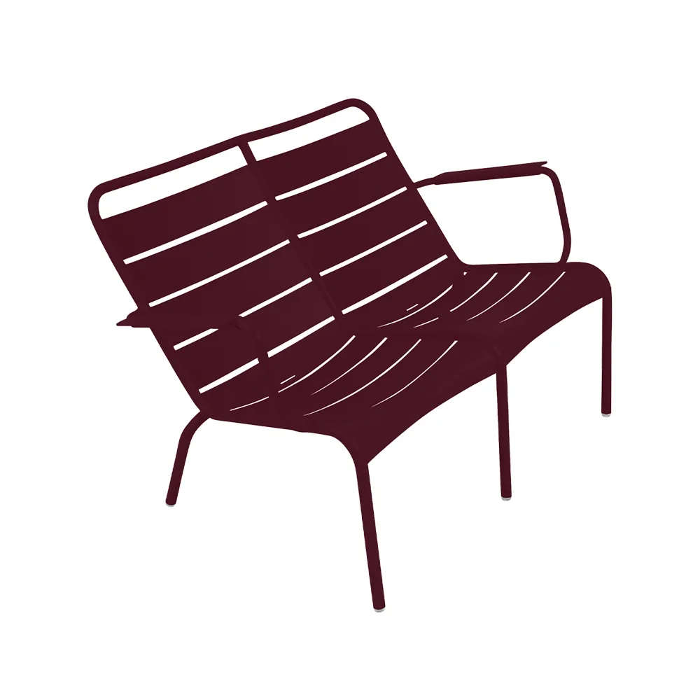 Luxembourg Duo stol med armlener, lav, Black cherry Fermob