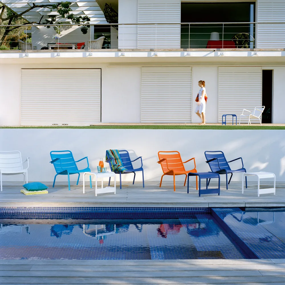 Luxembourg stol med armlener,lav, Frosted lemon Fermob